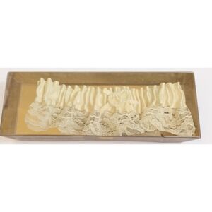 Vintage White Double Heart Wedding Bridal Lace Garter- New In Box